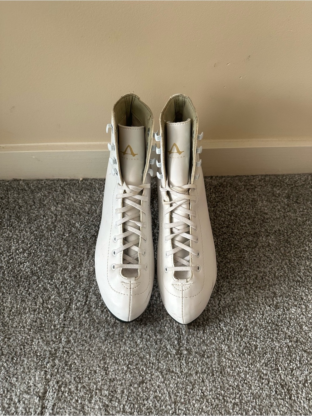 Women's Figure Skates, Size 8